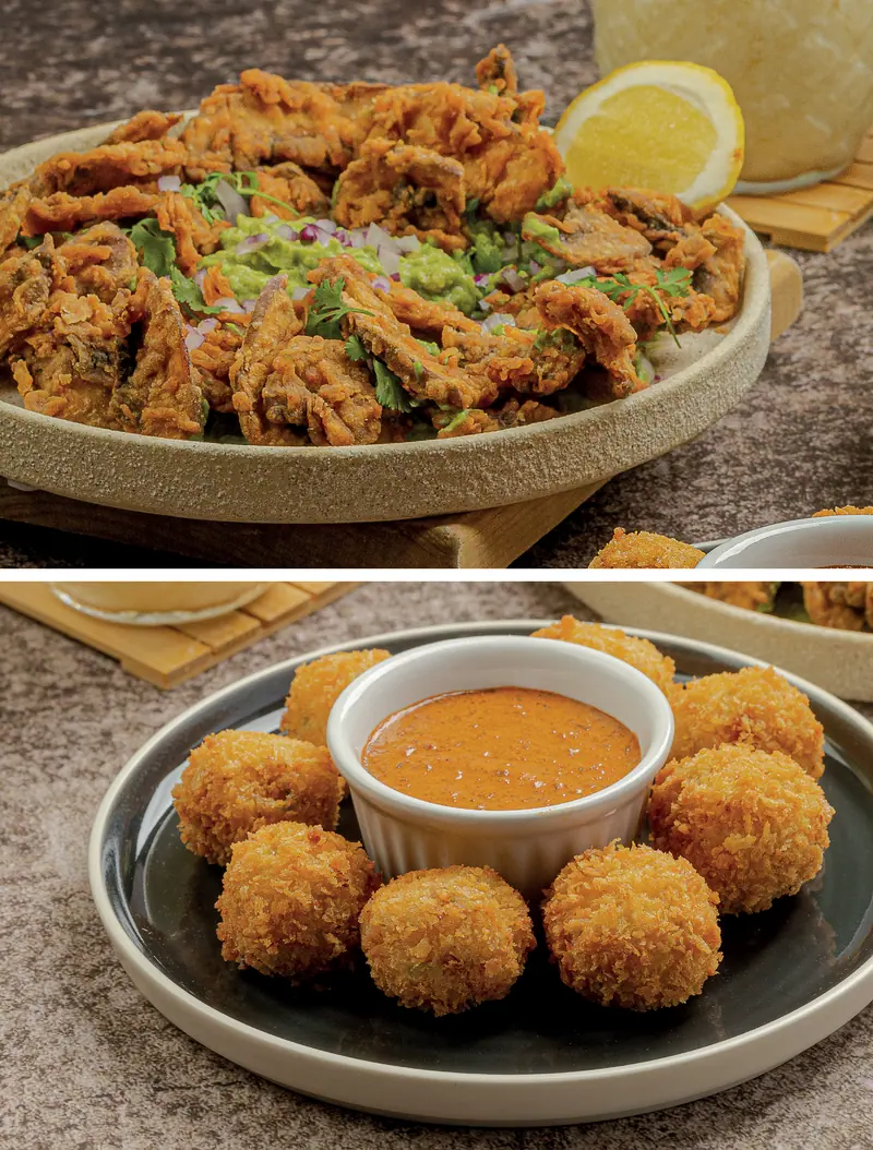 Chicharrón de portobello con guacamole y, abajo, croquetas de camarón y tocino con su alioli de chipotle