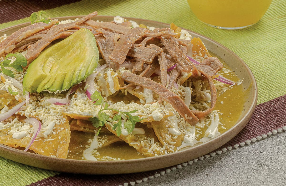 Chilaquiles con pollo o huevo de Tagers