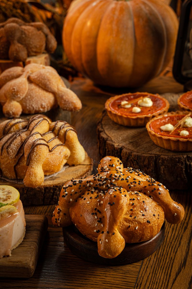 Pan de muerto con ajonjolí