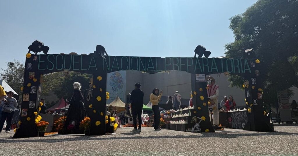 Ofrendas de la Megaofrenda de la UNAM en Ciudad Universitaria